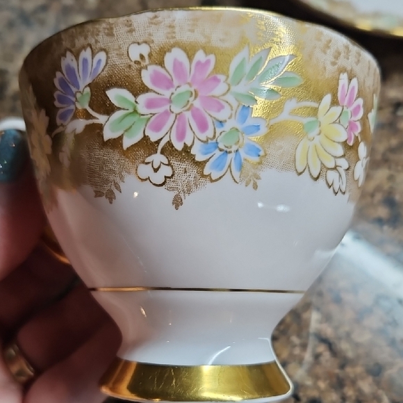 Vintage Teacup and Saucer - Tuscan - Floral - Picture 12 of 14